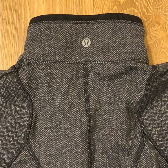 Lululemon 1/2 Zip Jacket - Picture 10 of 13